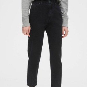 NWT:Gap Sky High Mom Jeans in Black Rinse | 24P